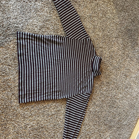 3 Vintage Size Medium Turtle necks - Picture 4 of 7